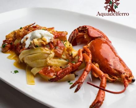 Try the specialties and the rich wine list of Aquadelferro, the wine restaurant of Hotel Santa Caterina, 4 stars in Acrieale!