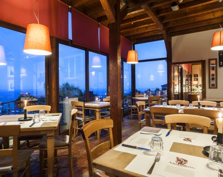 Enoteca restaurant Aquadelferro, inside Hotel Santa Caterina in Acireale